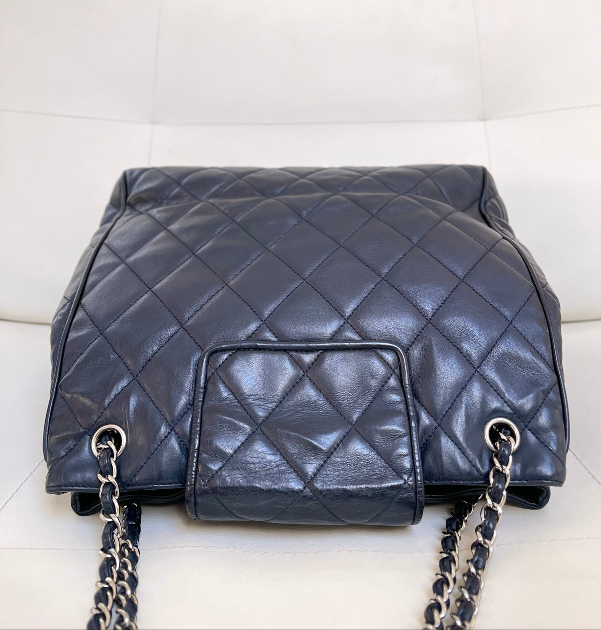 Chanel CC Divine Quilted Chain Tote | Series 12 (2008–2009) | Navy Lambskin & SHW