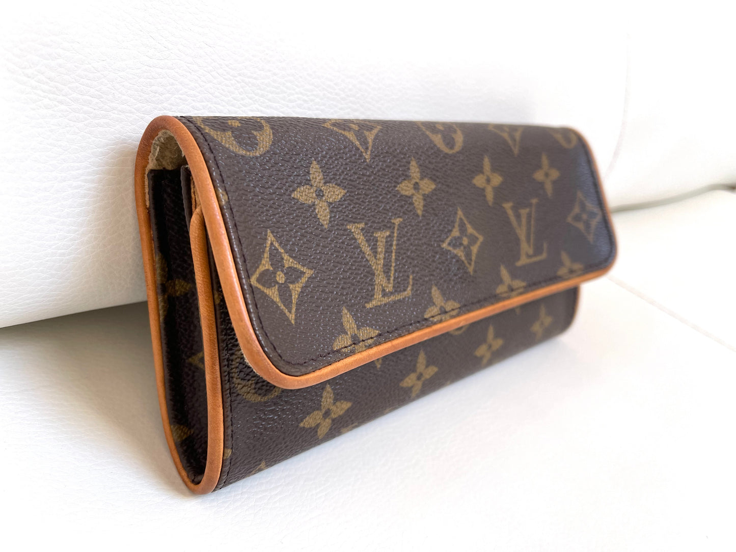 Louis Vuitton Twin PM Pochette Monogram Canvas | Shoulder clutch bag