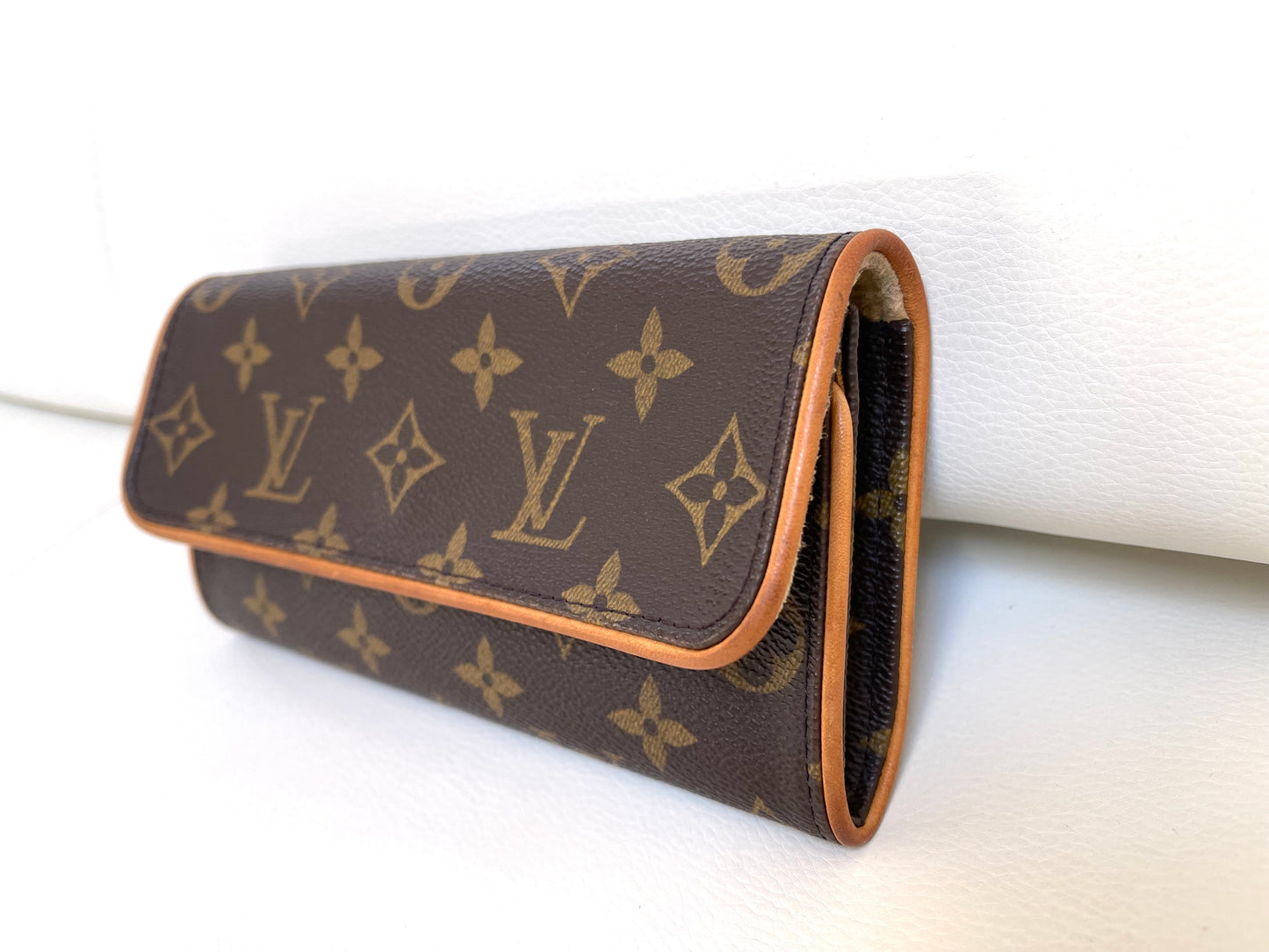 Louis Vuitton Twin PM Pochette Monogram Canvas | Shoulder clutch bag