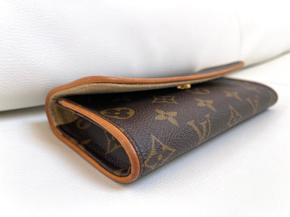 Louis Vuitton Twin PM Pochette Monogram Canvas | Shoulder clutch bag