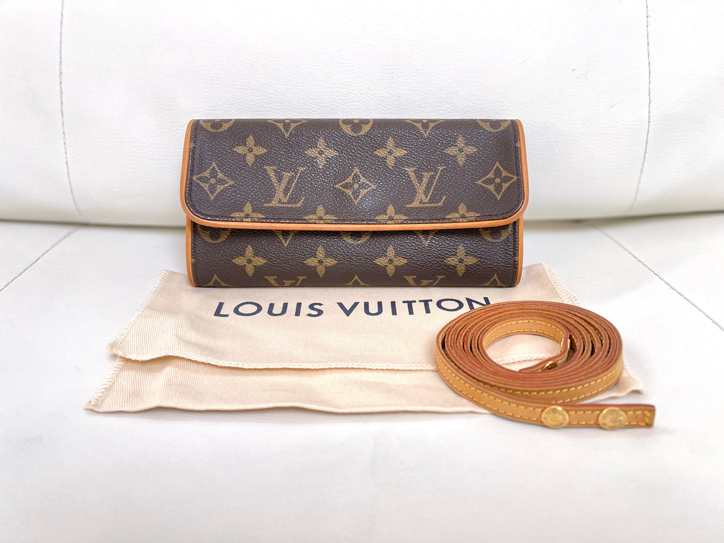 Louis Vuitton Twin PM Pochette Monogram Canvas | Shoulder clutch bag