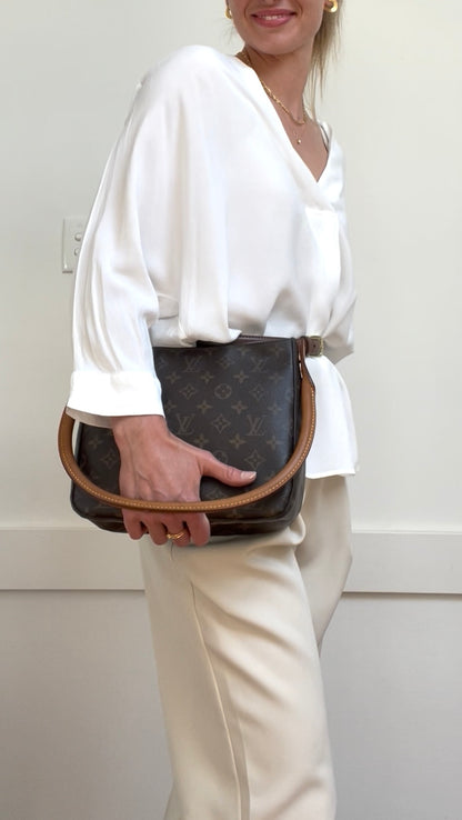 Louis Vuitton Vintage Looping MM Shoulder Bag Monogram Canvas