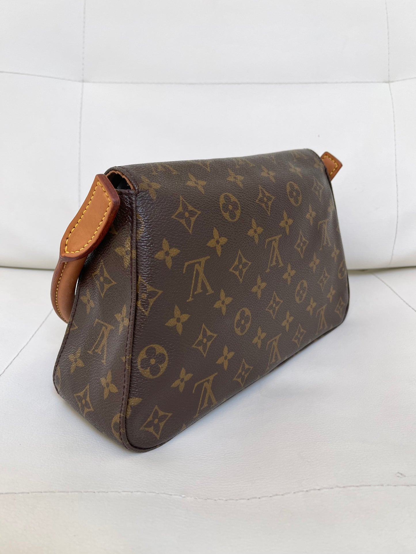 Louis Vuitton Vintage Mini Looping Bag Monogram Canvas | Shoulder bag