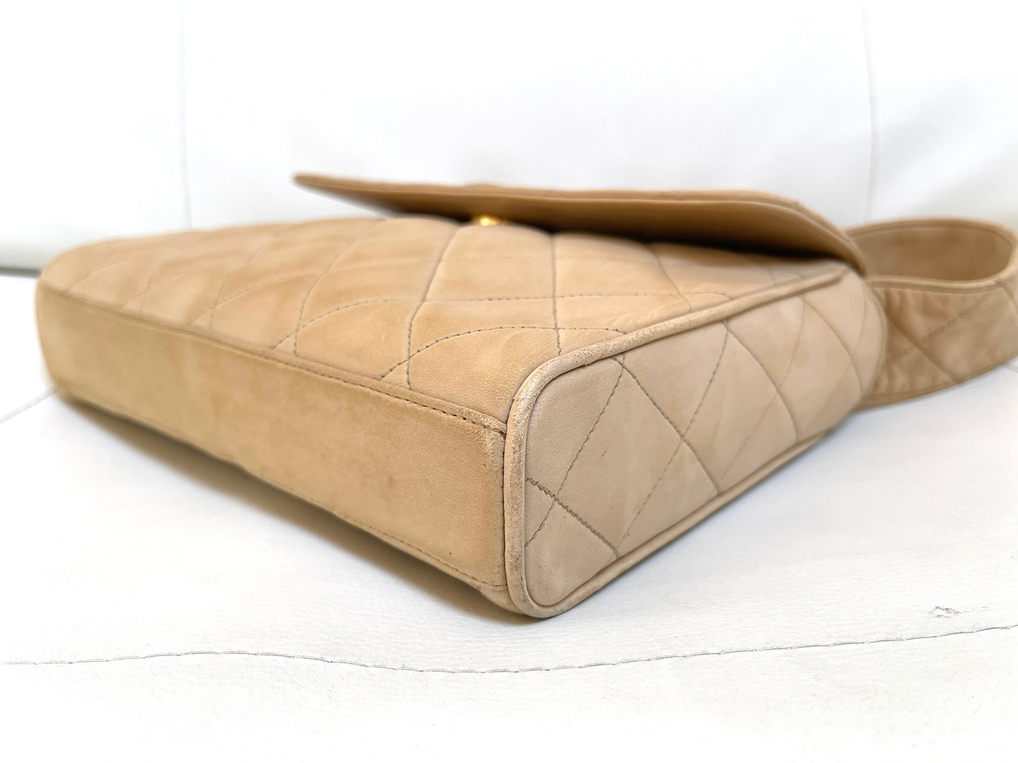 Chanel Quilted Classic Camera Single Flap Bag | Series 2 (1991-1994) | Sand Beige Lambskin