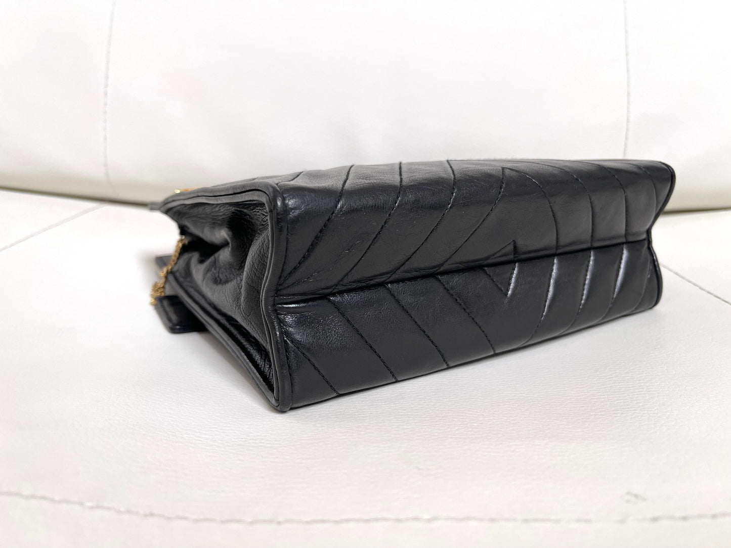 Chanel Chevron (V-Stitch) Quilted CC medallion Zip Bag | Series 18 (2013-2014) | Black Lambskin & GHW