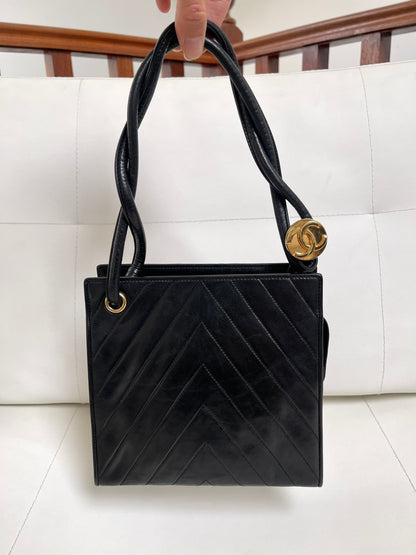 Chanel Chevron (V-Stitch) Quilted CC medallion Zip Bag | Series 18 (2013-2014) | Black Lambskin & GHW