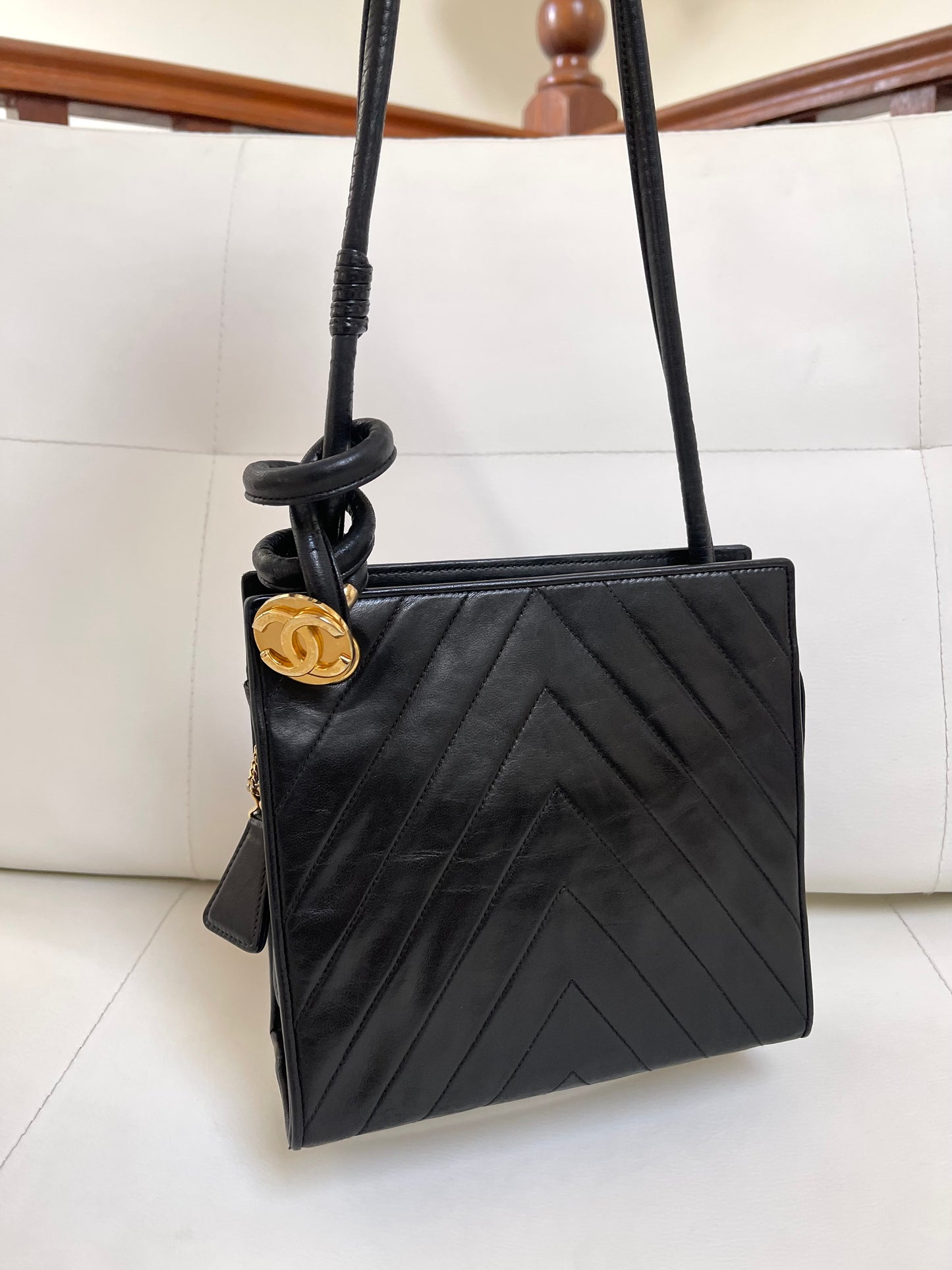 Chanel Chevron (V-Stitch) Quilted CC medallion Zip Bag | Series 18 (2013-2014) | Black Lambskin & GHW