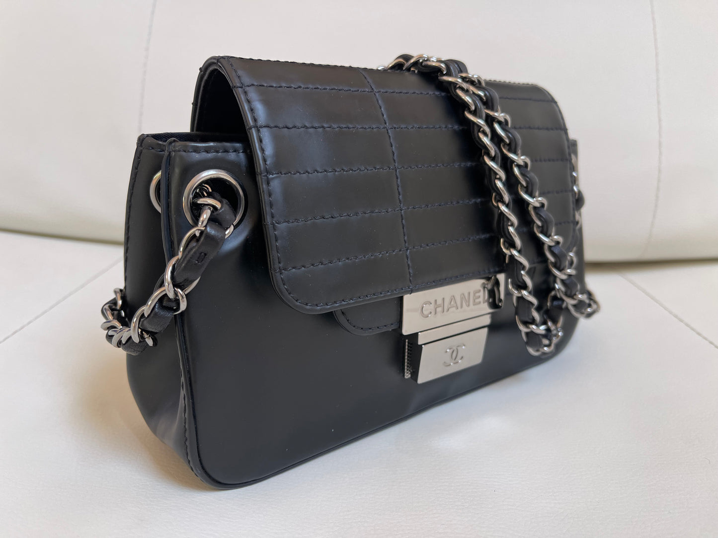 Chanel Accordion Flap Bag | Series 10 (2005-2006) | Black Leather & SHW
