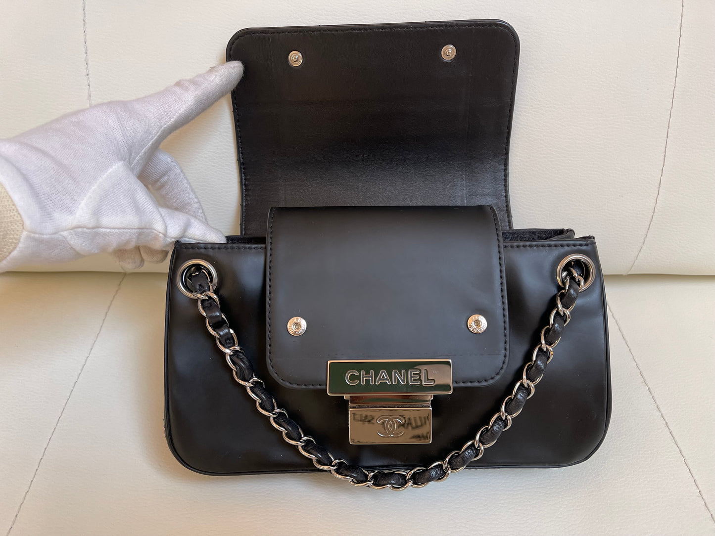 Chanel Accordion Flap Bag | Series 10 (2005-2006) | Black Leather & SHW