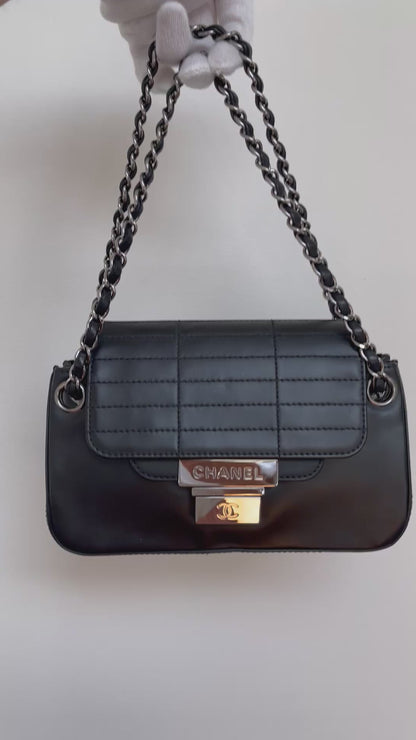 Chanel Accordion Flap Bag | Series 10 (2005-2006) | Black Leather & SHW